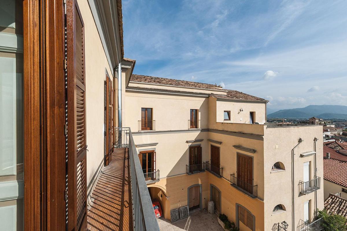 Dimora Del Prete Di Belmonte Bed & Breakfast Venafro Exterior photo